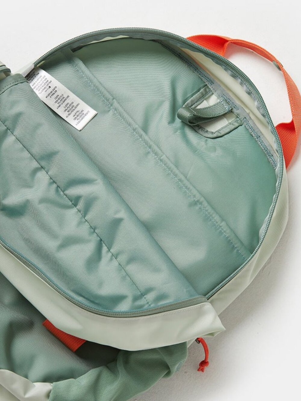 NEW Atom Tote Pack 20L NWT Lichen Green Backpack - Picture 4 of 14